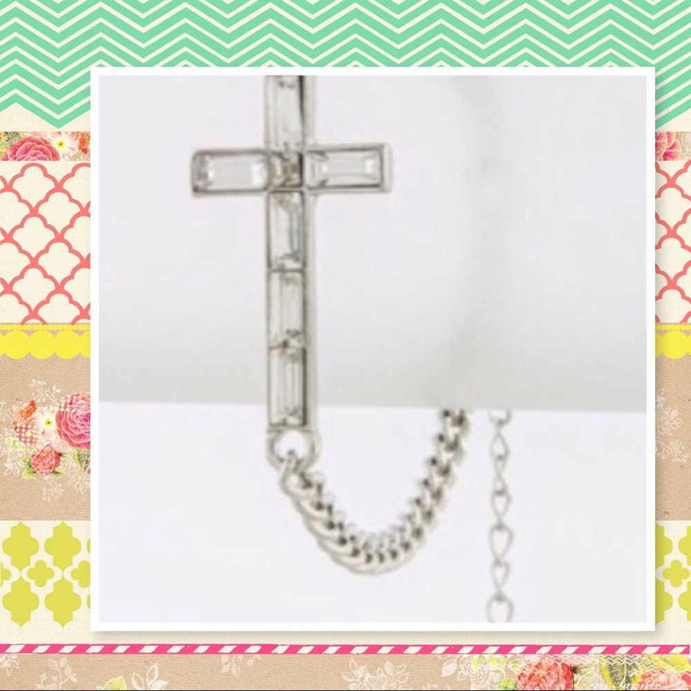 Crystal/SilverCross Bracelet - Picture 5 of 7